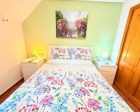 Reventa - Apartamento / Dúplex - Los Montesinos - La Herrada