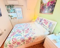 Reventa - Apartamento / Dúplex - Los Montesinos - La Herrada