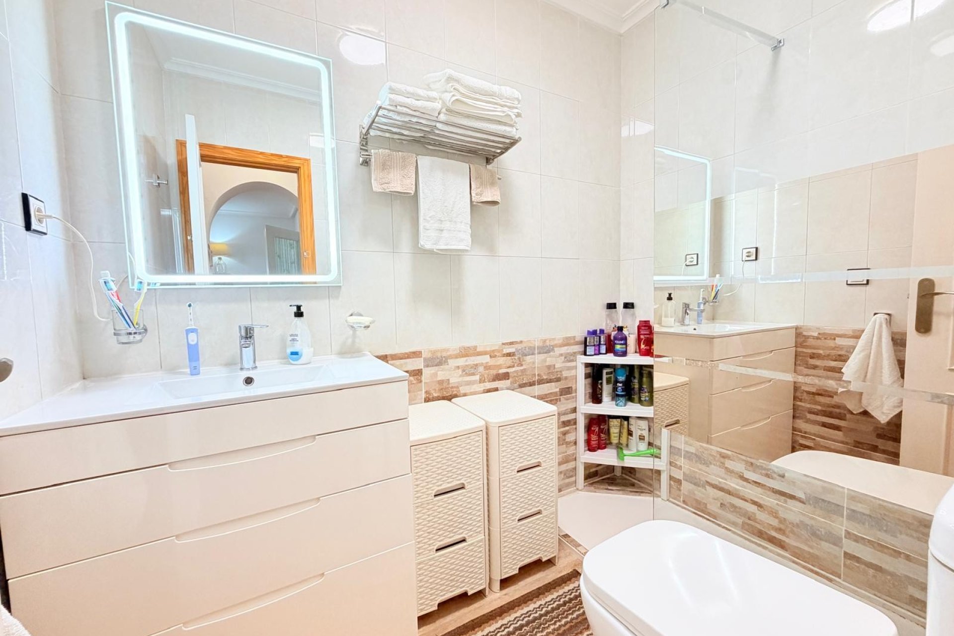 Reventa - Apartamento / Dúplex - Los Montesinos - La Herrada