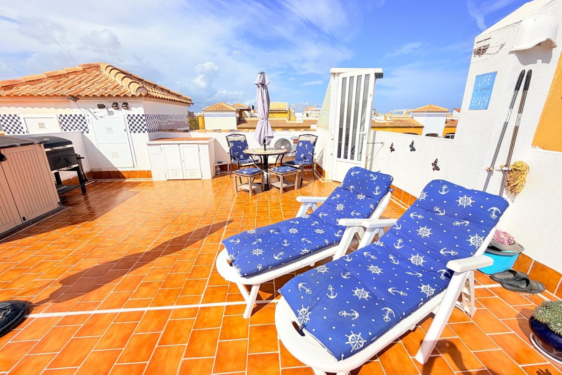 Reventa - Apartamento / Dúplex - Los Montesinos - La Herrada