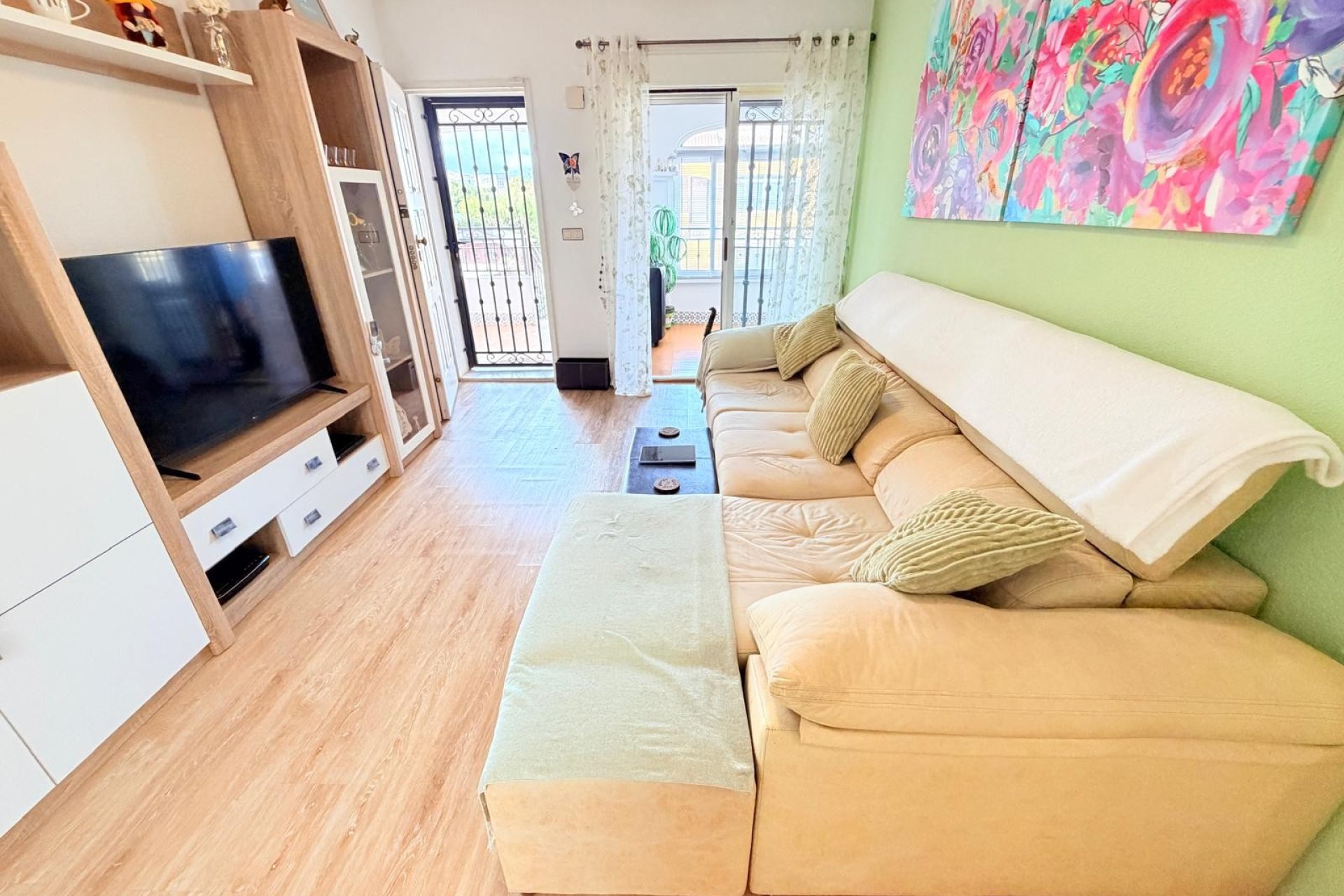 Reventa - Apartamento / Dúplex - Los Montesinos - La Herrada