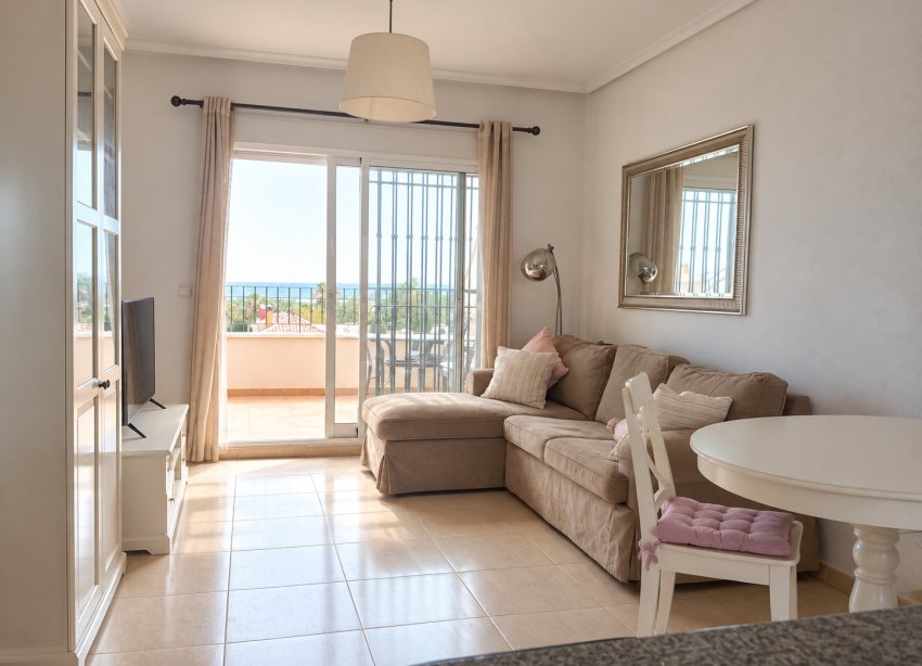Reventa - Apartamento / Dúplex - Los Montesinos - Urbanizacion montesol