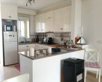 Reventa - Apartamento / Dúplex - Los Montesinos - Urbanizacion montesol