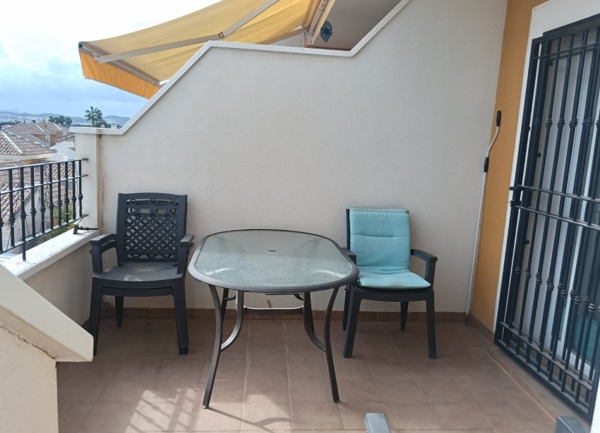 Reventa - Apartamento / Dúplex - Los Montesinos - Urbanizacion montesol