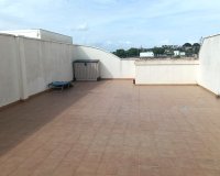 Reventa - Apartamento / Dúplex - Los Montesinos - Urbanizacion montesol