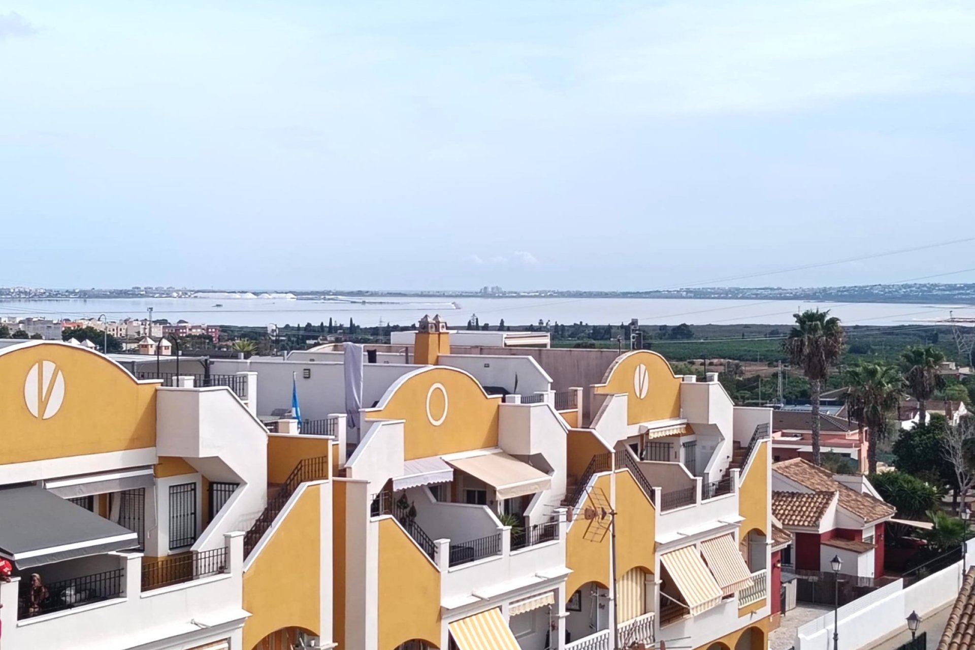 Reventa - Apartamento / Dúplex - Los Montesinos - Urbanizacion montesol