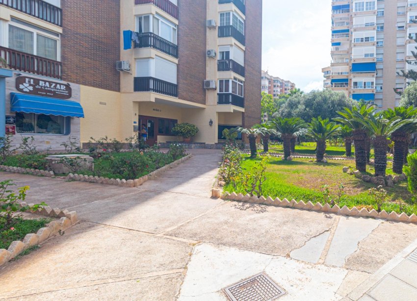 Reventa - Apartamento / Dúplex - Orihuela Costa - Campoamor
