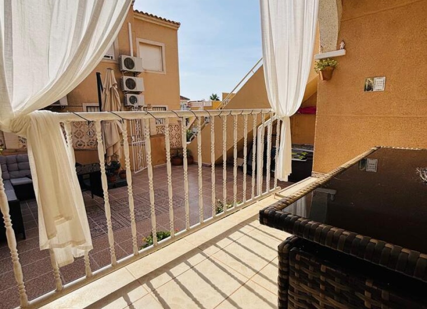 Reventa - Apartamento / Dúplex - Orihuela Costa - El Galán