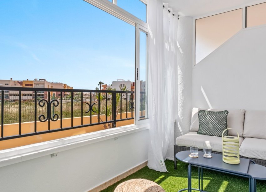 Reventa - Apartamento / Dúplex - Orihuela Costa - La Florida