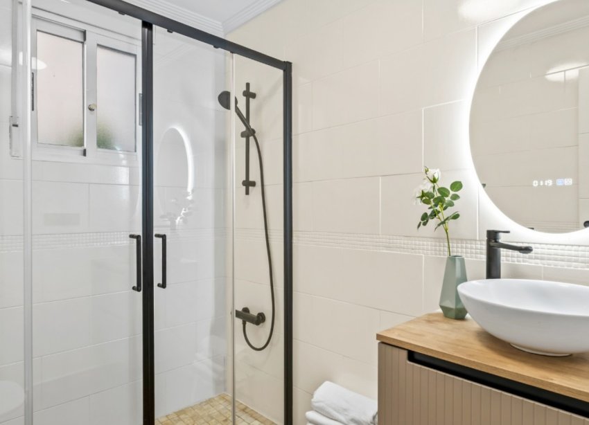 Reventa - Apartamento / Dúplex - Orihuela Costa - La Florida
