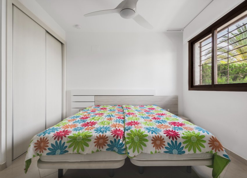 Reventa - Apartamento / Dúplex - Orihuela Costa - La Zenia
