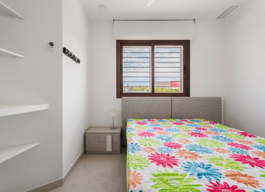 Reventa - Apartamento / Dúplex - Orihuela Costa - La Zenia