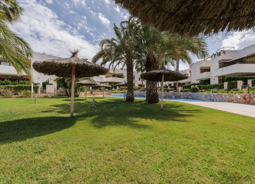 Reventa - Apartamento / Dúplex - Orihuela Costa - La Zenia