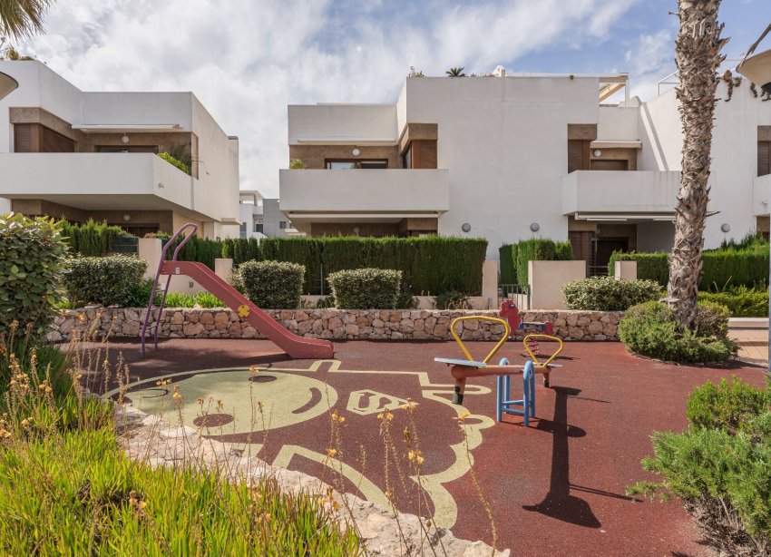Reventa - Apartamento / Dúplex - Orihuela Costa - La Zenia