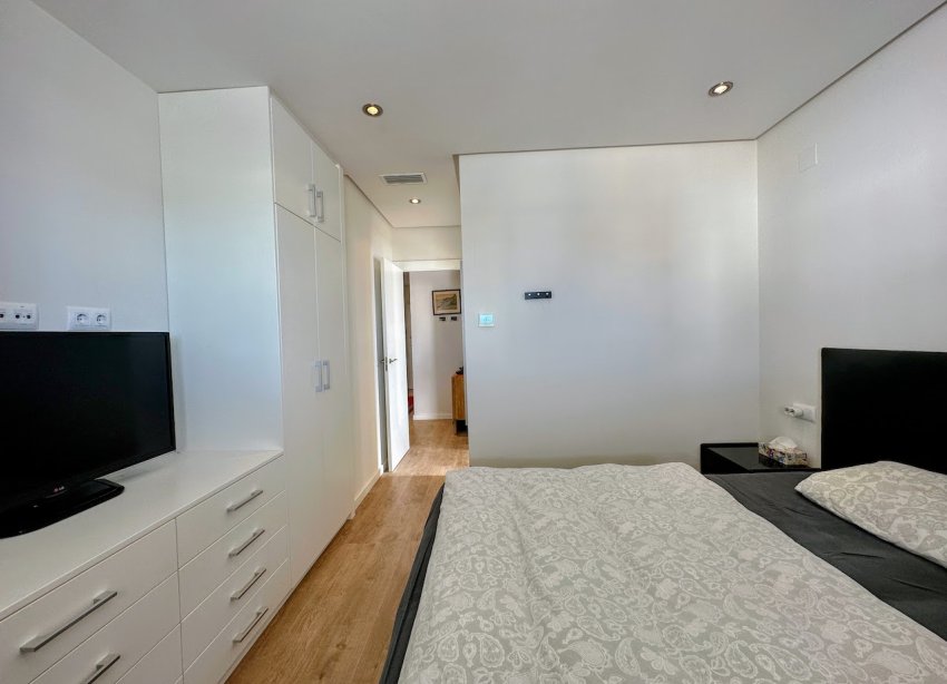 Reventa - Apartamento / Dúplex - Orihuela Costa - La Zenia