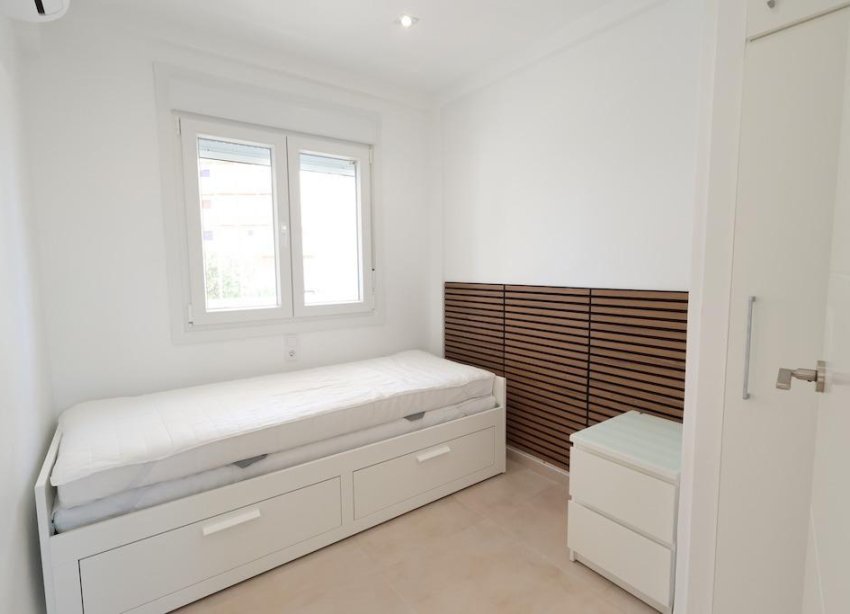 Reventa - Apartamento / Dúplex - Orihuela Costa - La Zenia