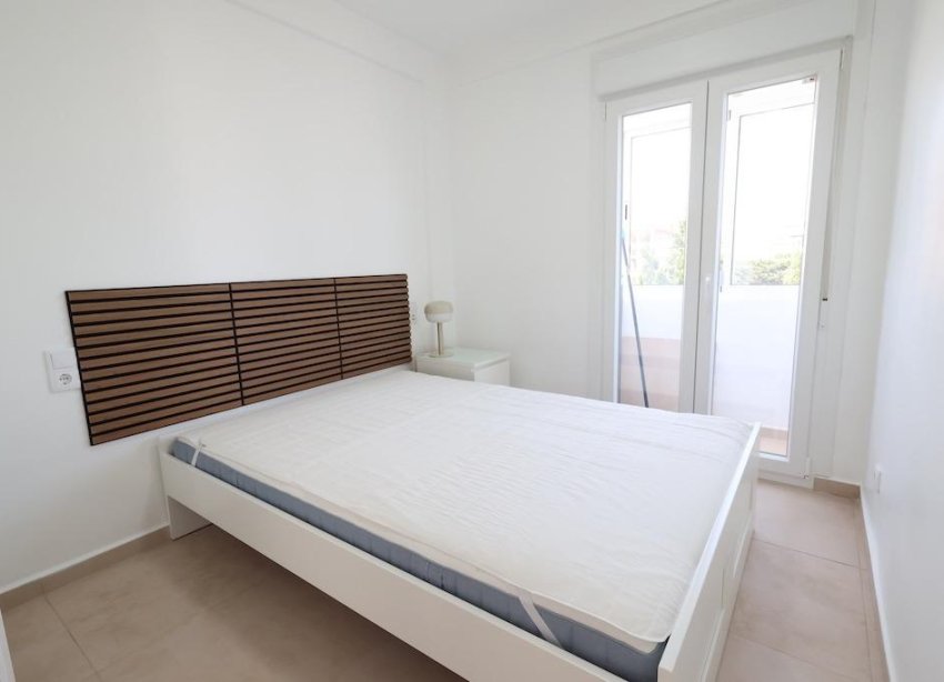 Reventa - Apartamento / Dúplex - Orihuela Costa - La Zenia