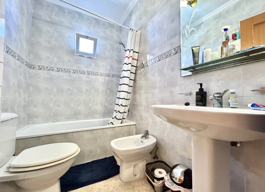 Reventa - Apartamento / Dúplex - Orihuela Costa - La Zenia