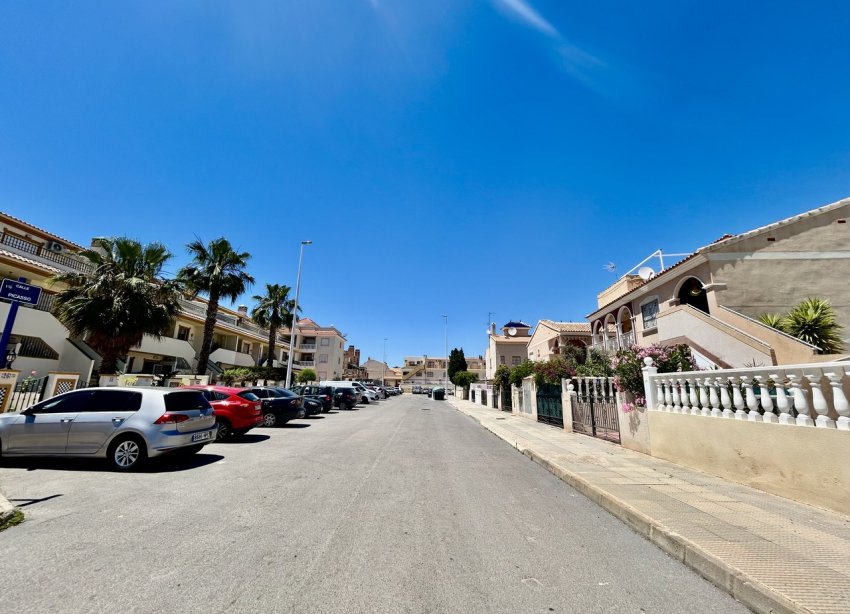 Reventa - Apartamento / Dúplex - Orihuela Costa - La Zenia