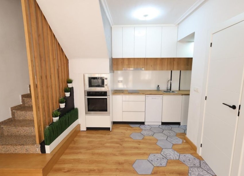 Reventa - Apartamento / Dúplex - Orihuela Costa - La Zenia