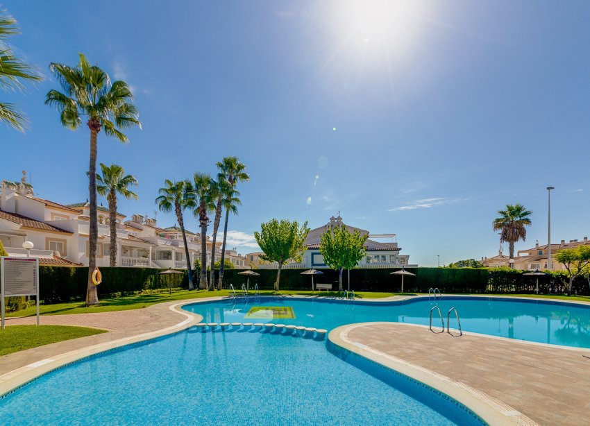 Reventa - Apartamento / Dúplex - Orihuela Costa - La Zenia