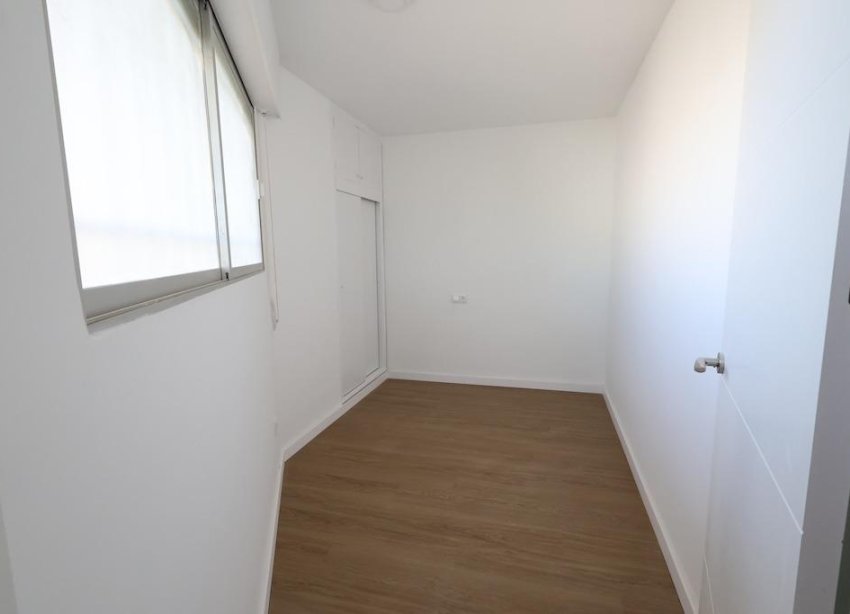 Reventa - Apartamento / Dúplex - Orihuela Costa - La Zenia