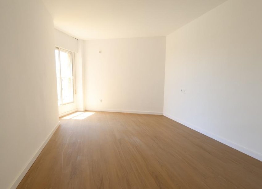 Reventa - Apartamento / Dúplex - Orihuela Costa - La Zenia