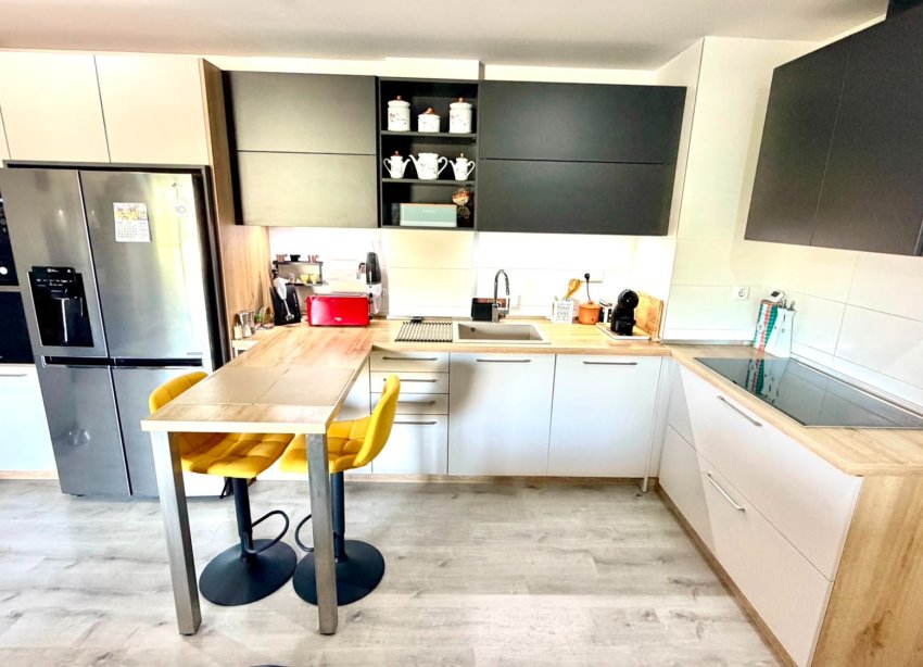 Reventa - Apartamento / Dúplex - Orihuela Costa - La Zenia