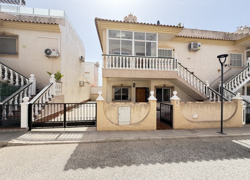 Reventa - Apartamento / Dúplex - Orihuela Costa - La Zenia