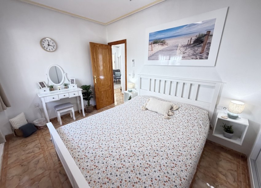 Reventa - Apartamento / Dúplex - Orihuela Costa - La Zenia