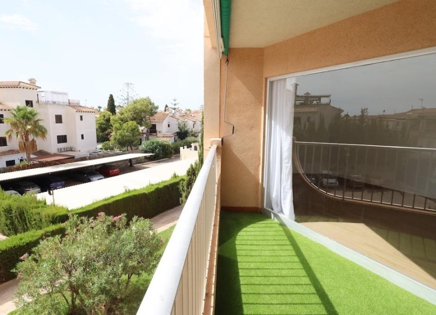 Reventa - Apartamento / Dúplex - Orihuela Costa - La Zenia