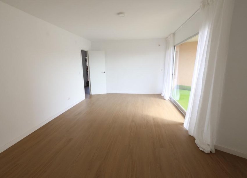 Reventa - Apartamento / Dúplex - Orihuela Costa - La Zenia