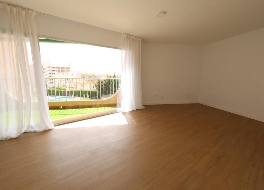 Reventa - Apartamento / Dúplex - Orihuela Costa - La Zenia