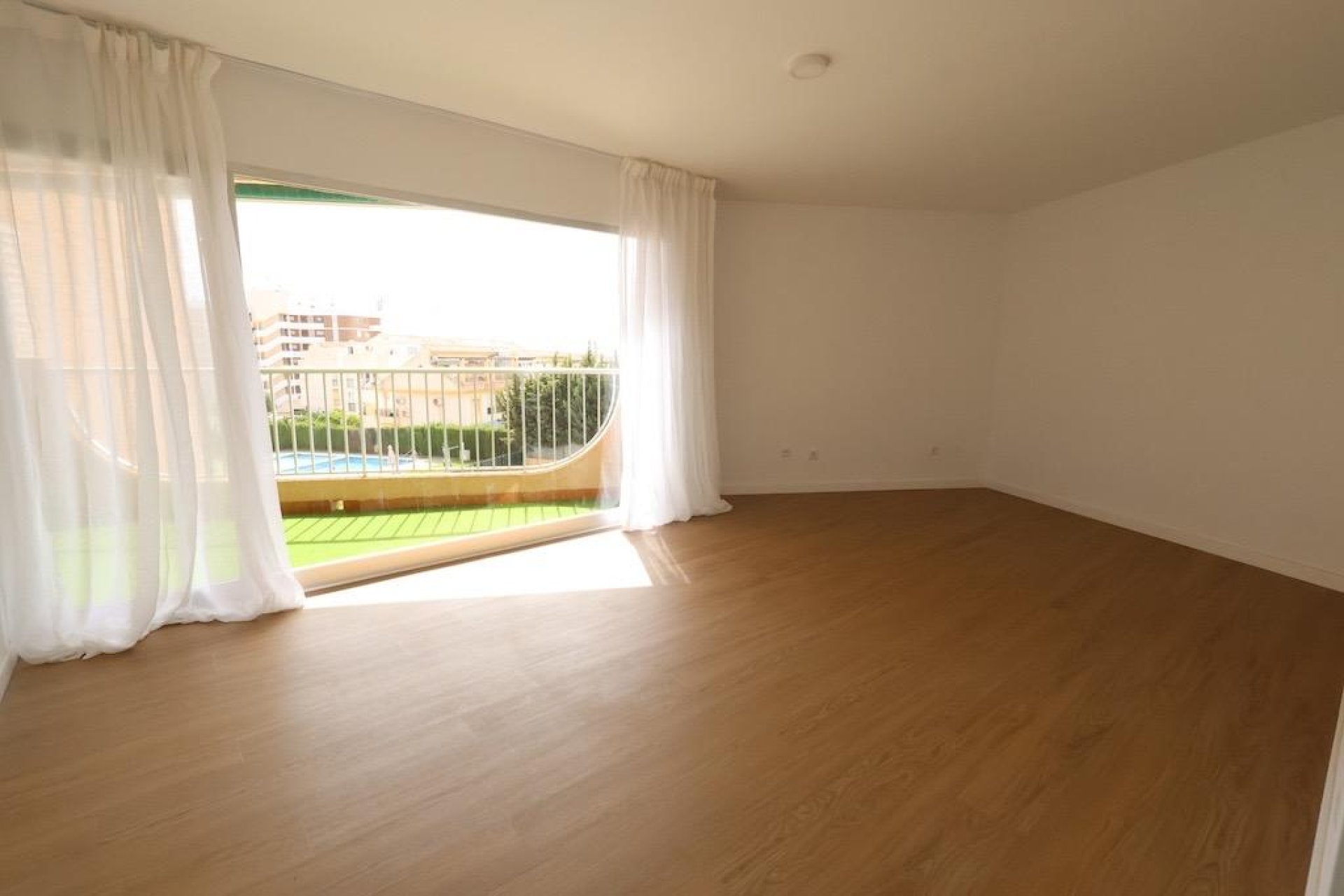 Reventa - Apartamento / Dúplex - Orihuela Costa - La Zenia