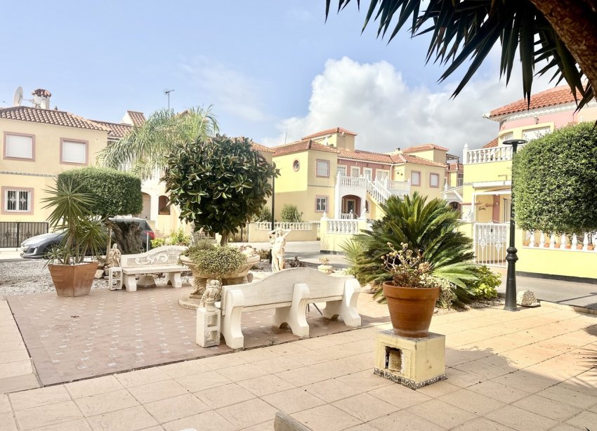 Reventa - Apartamento / Dúplex - Orihuela Costa - La Zenia