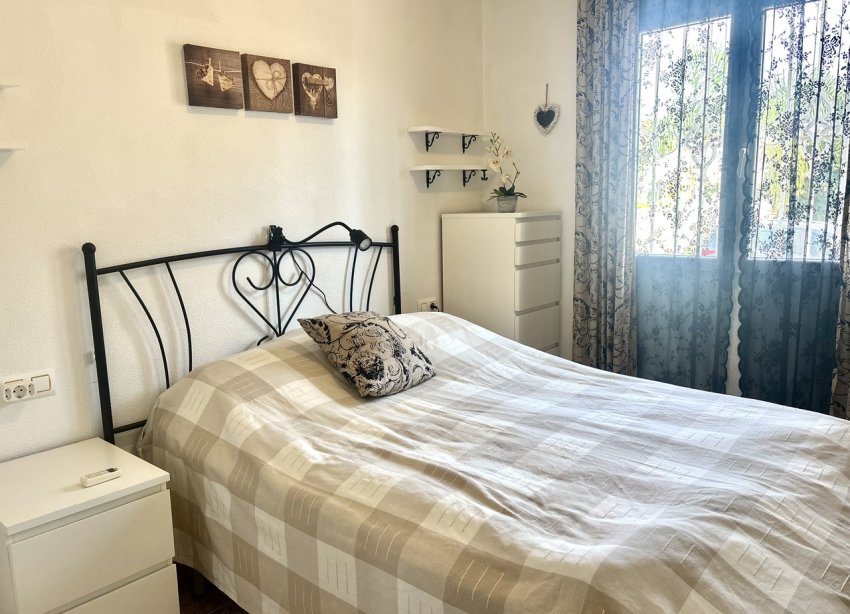 Reventa - Apartamento / Dúplex - Orihuela Costa - La Zenia