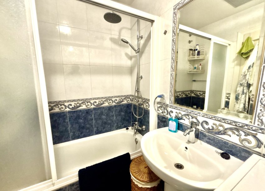 Reventa - Apartamento / Dúplex - Orihuela Costa - La Zenia