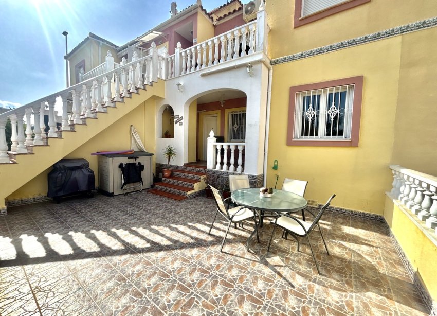 Reventa - Apartamento / Dúplex - Orihuela Costa - La Zenia