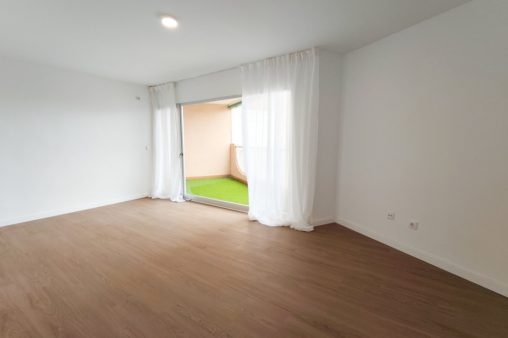Reventa - Apartamento / Dúplex - Orihuela Costa - La Zenia