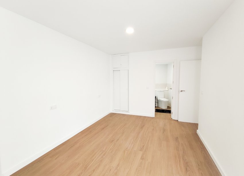 Reventa - Apartamento / Dúplex - Orihuela Costa - La Zenia
