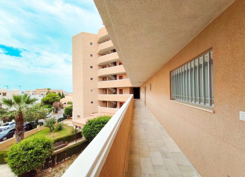 Reventa - Apartamento / Dúplex - Orihuela Costa - La Zenia