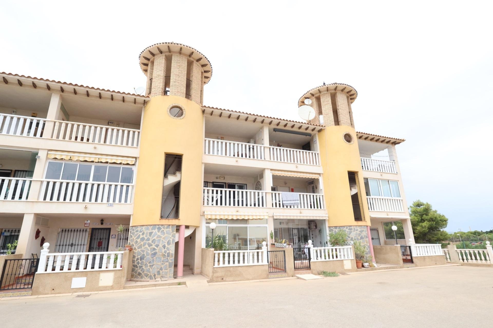 Reventa - Apartamento / Dúplex - Orihuela Costa - La Zenia
