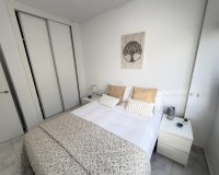 Reventa - Apartamento / Dúplex - Orihuela Costa - La Zenia
