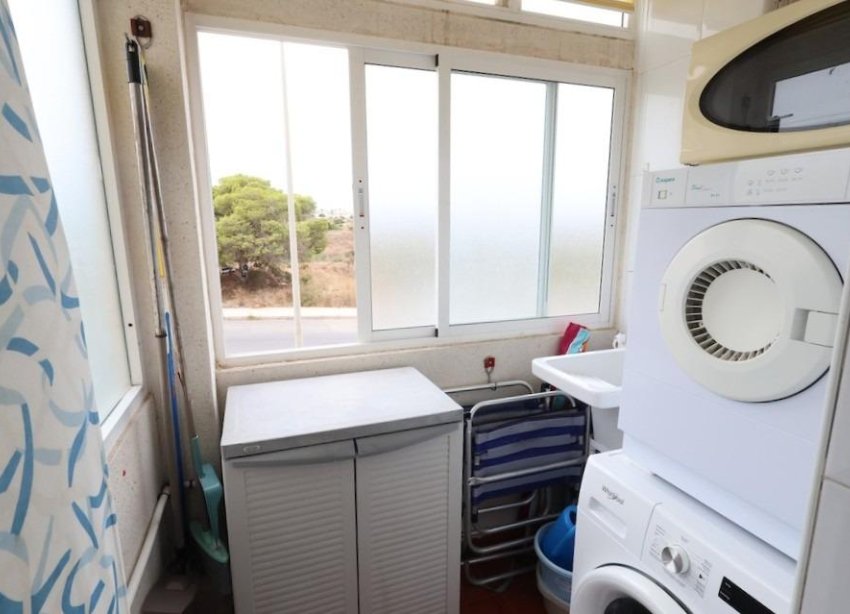 Reventa - Apartamento / Dúplex - Orihuela Costa - La Zenia
