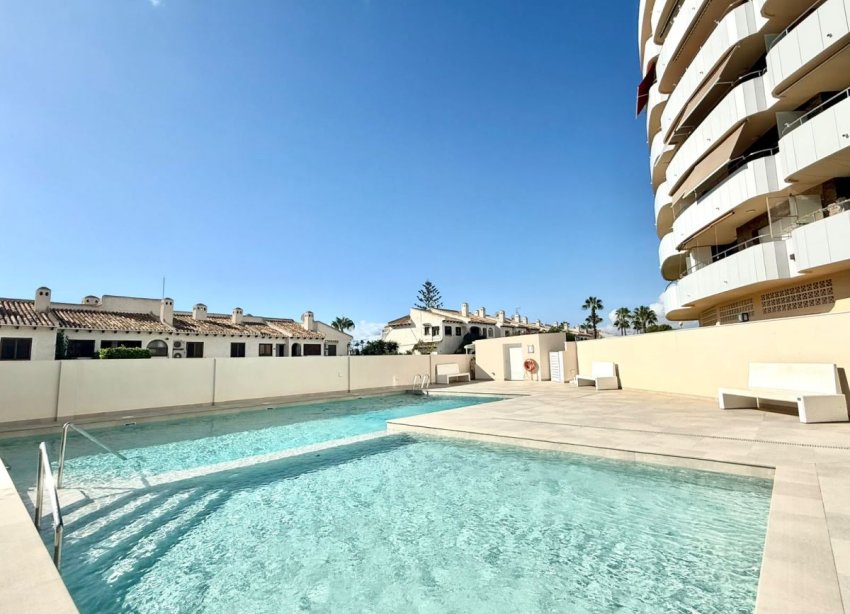Reventa - Apartamento / Dúplex - Orihuela Costa - La Zenia