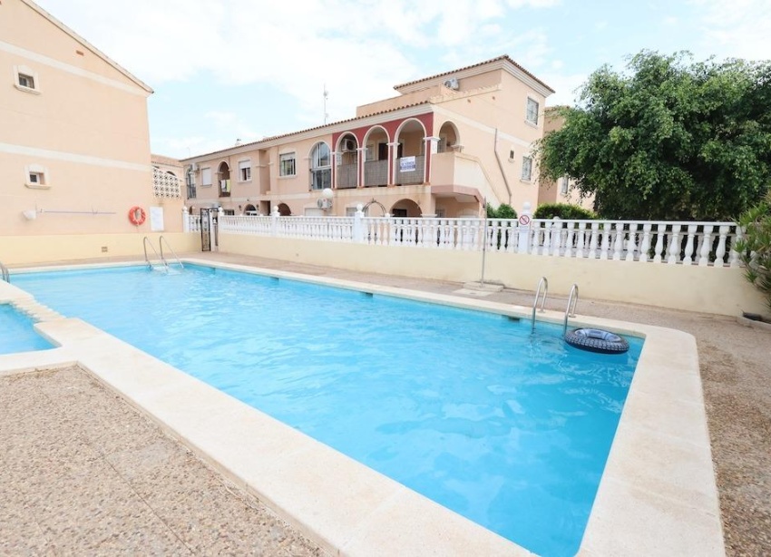 Reventa - Apartamento / Dúplex - Orihuela Costa - La Zenia