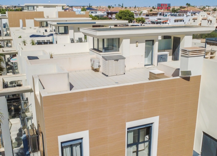 Reventa - Apartamento / Dúplex - Orihuela Costa - La Zenia