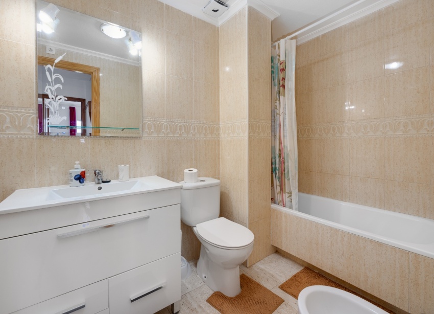 Reventa - Apartamento / Dúplex - Orihuela Costa - La Zenia