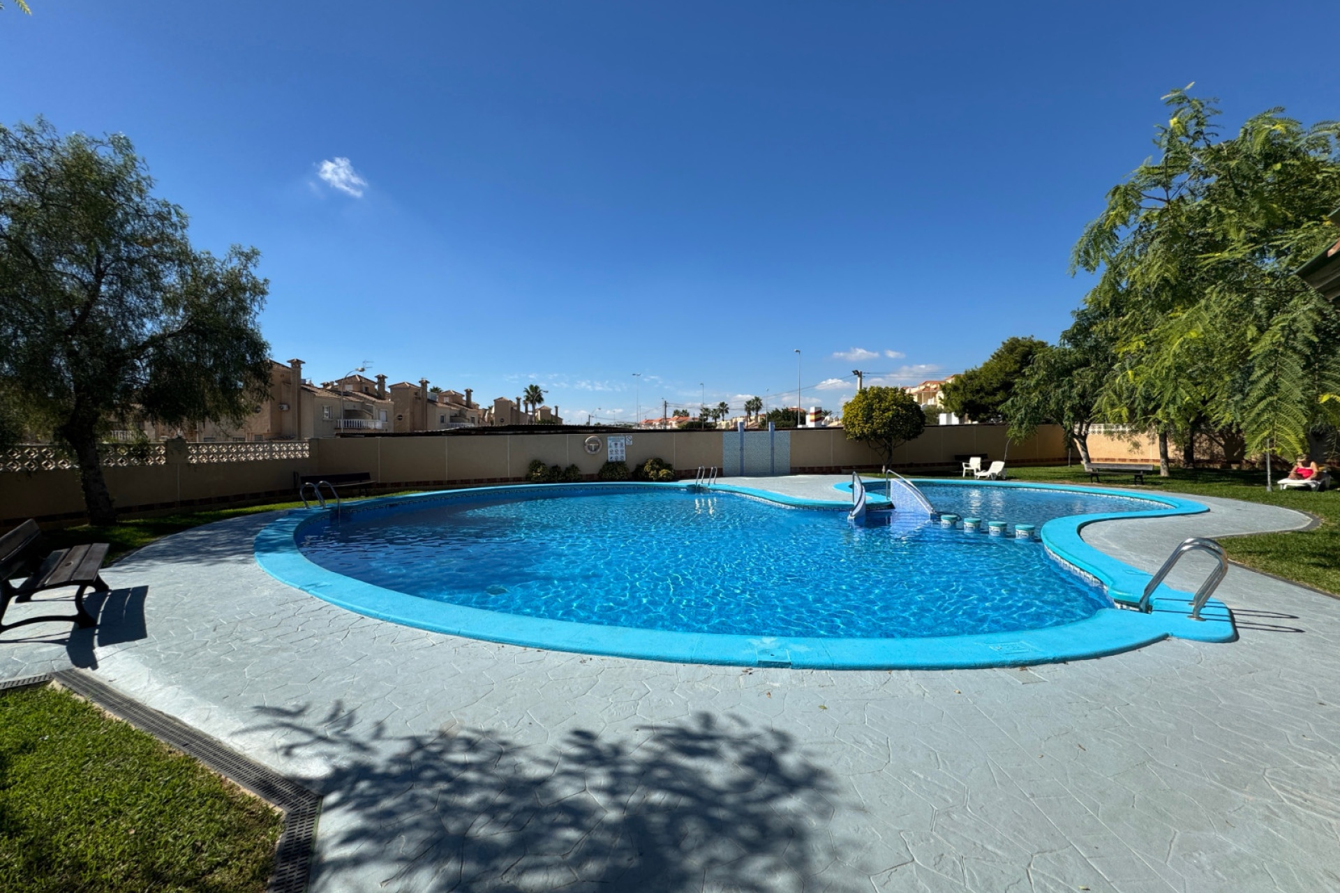 Reventa - Apartamento / Dúplex - Orihuela Costa - Los Almendros-La Florida