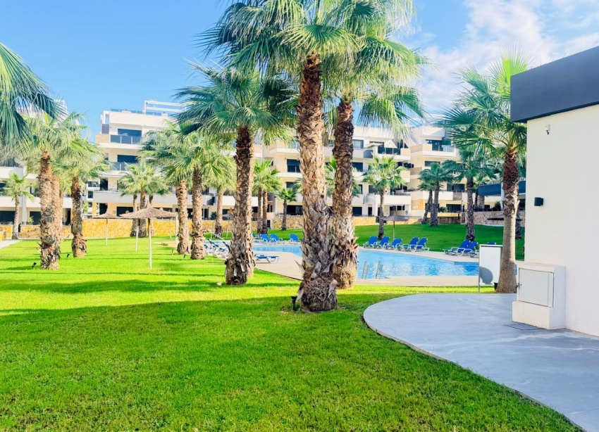 Reventa - Apartamento / Dúplex - Orihuela Costa - Los Altos